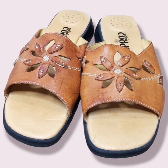 Cobbie Cuddlers Womens Brown Leather Fairy Slides Flowers Wedges Sandals 9.5 - Picture 2 of 9